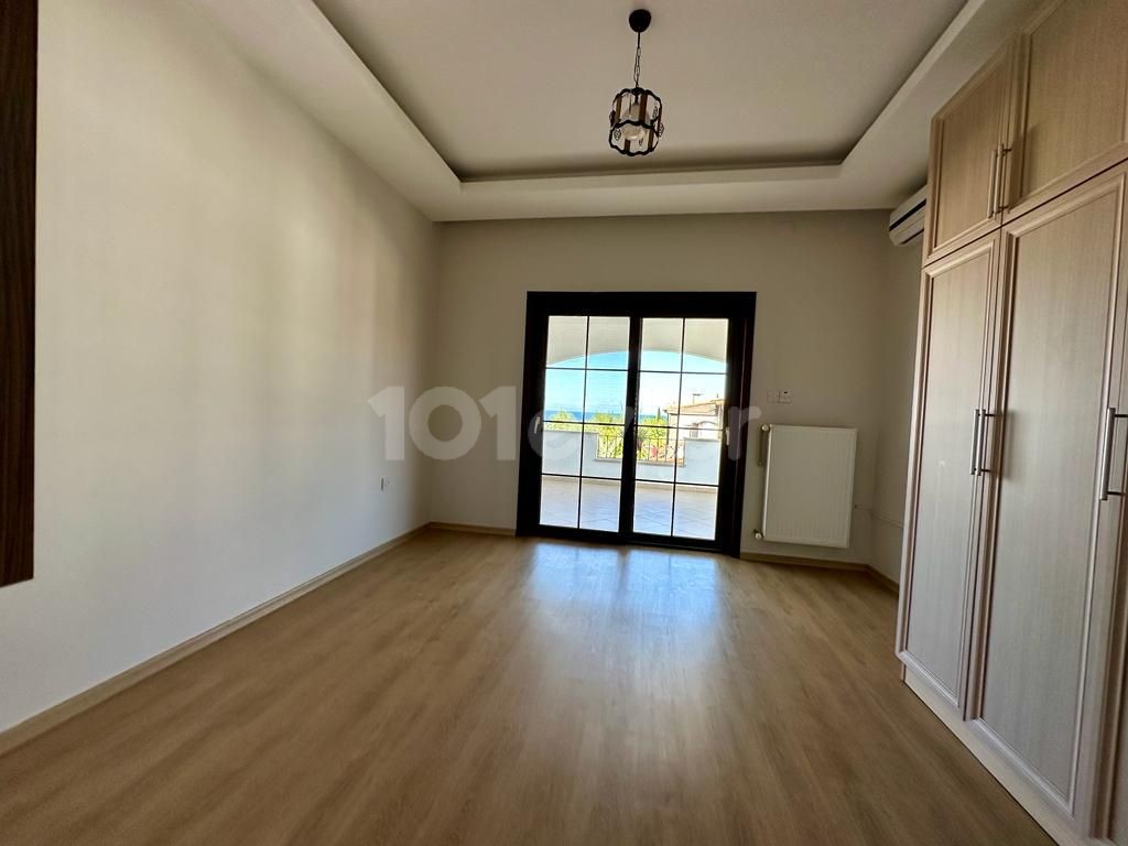 4+1 VILLA ZU VERKAUFEN IN TOLLER LAGE MIT MEERBLICK IN GIRNE EDREMIT!!