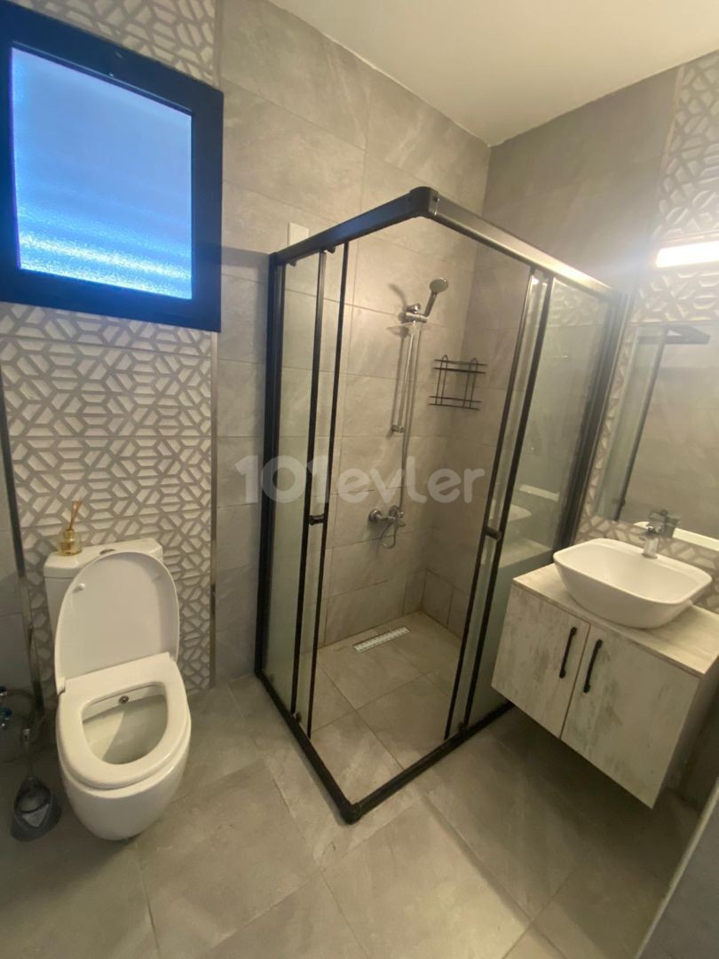 FULLY FURNISHED 2+1 FLAT FOR RENT IN KYRENIA CENTER!!