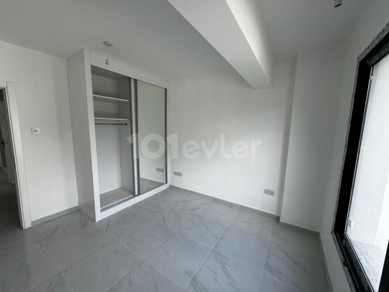 FURNISHED 3+1 FLAT FOR RENT IN KYRENIA CENTER!!