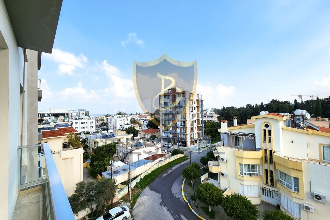 GİRNE MERKEZ'DE PANORAMİK MANZARALI KİRALIK 2+1 DAİRE !!