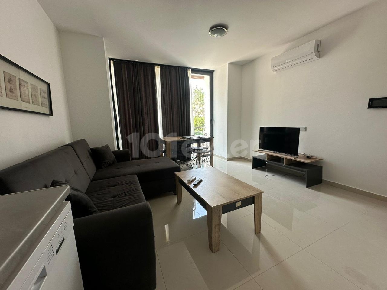 FURNISHED 2+1 FLAT FOR RENT IN KYRENIA CENTER!!
