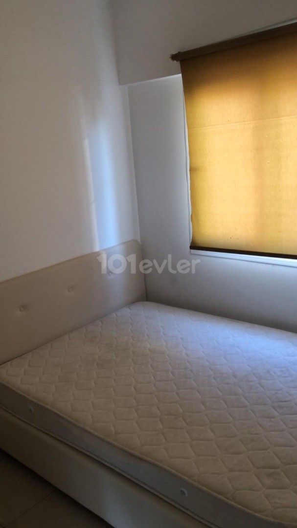 FULLY FURNISHED 2 + 1 SHOCK PRICE FOR RENT IN THE CENTER OF KYRENIA! ** 