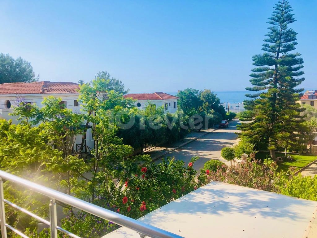 3+1 VILLA MIT PRIVATEM POOL MIT MEERBLICK IN KYRENIA CHATALKÖY ** 