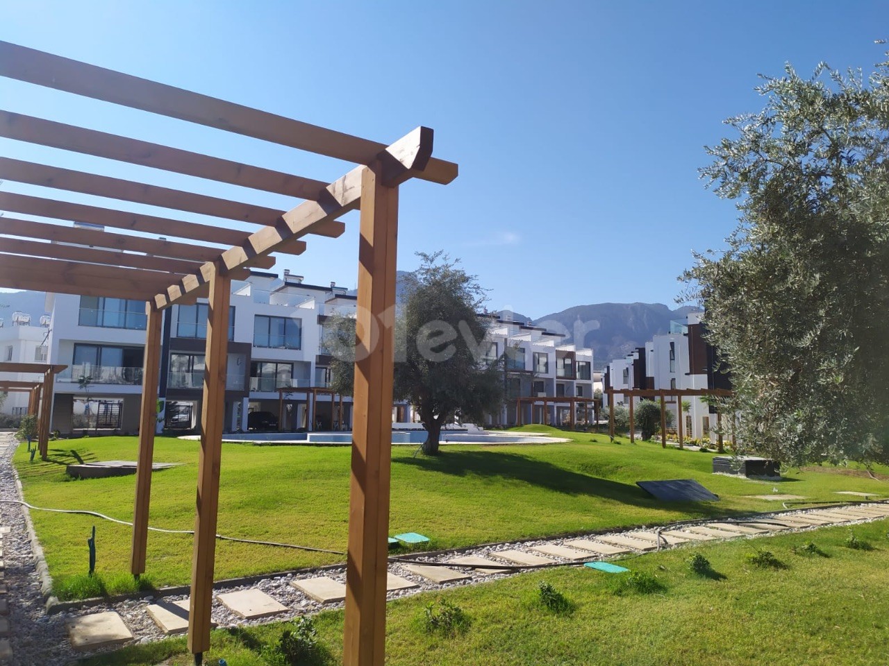 Girne Son 1 Adet  Mükemmel Triplex 3+1 Ev