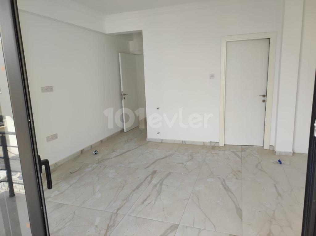 Alsancak Havuzlu Satılık 3+1 Villa