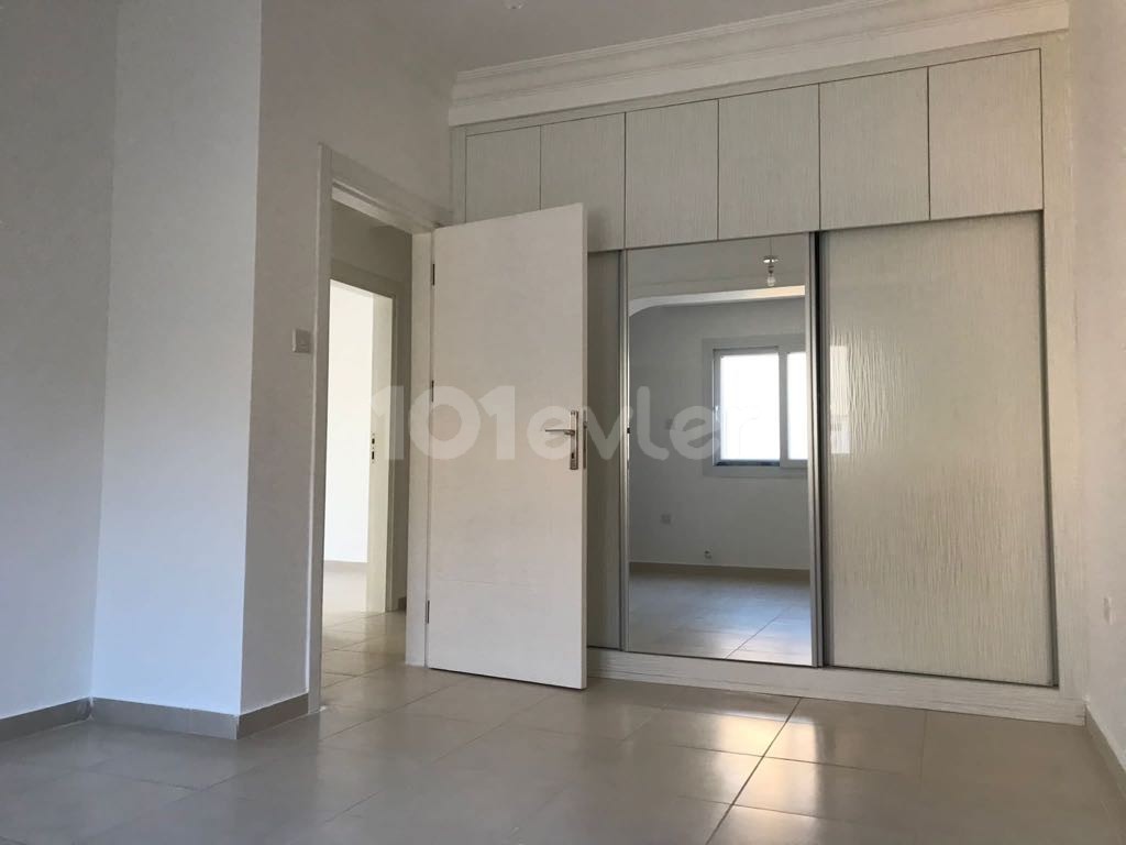 آپارتمان 3+1 برای فروش در GIRNE Bosphorus