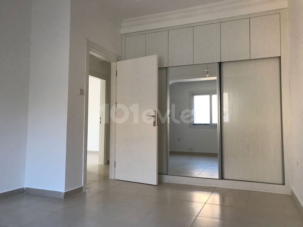 3+1 APARTMENT FOR SALE WITH TURKISH COB IN GİRNE BOSPHORUS