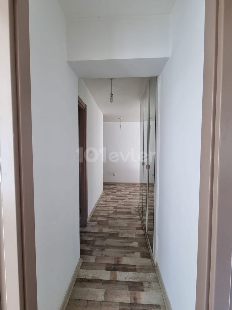 2+1 WOHNUNG ZU VERMIETEN IM KYRENIA CENTER, LUXURIÖSE WOHNUNG