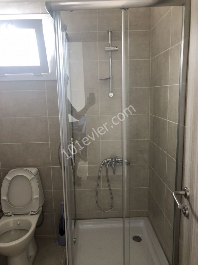 Yeni eşyalı,  türk lirasına kiralık daire -  Duraklara yakın 2+1