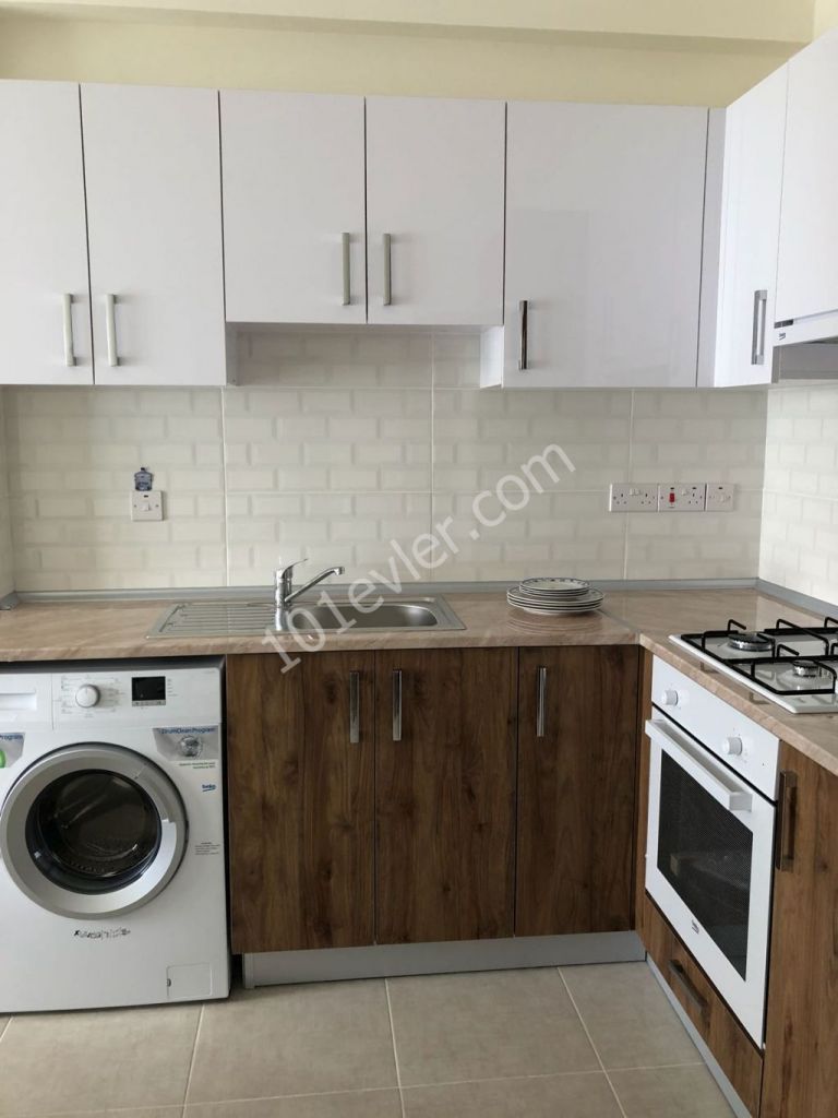 Yeni eşyalı,  türk lirasına kiralık daire -  Duraklara yakın 2+1