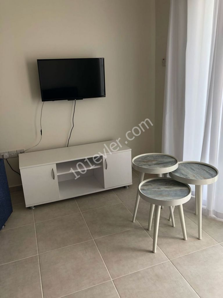 Yeni eşyalı,  türk lirasına kiralık daire -  Duraklara yakın 2+1