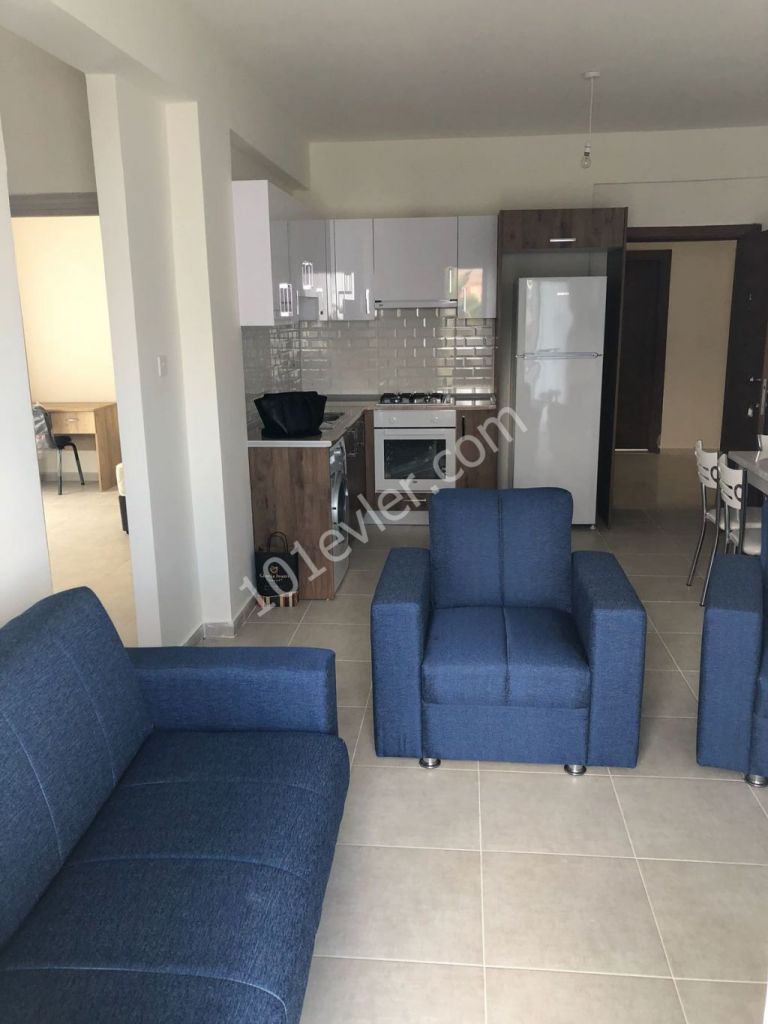 Yeni eşyalı,  türk lirasına kiralık daire -  Duraklara yakın 2+1