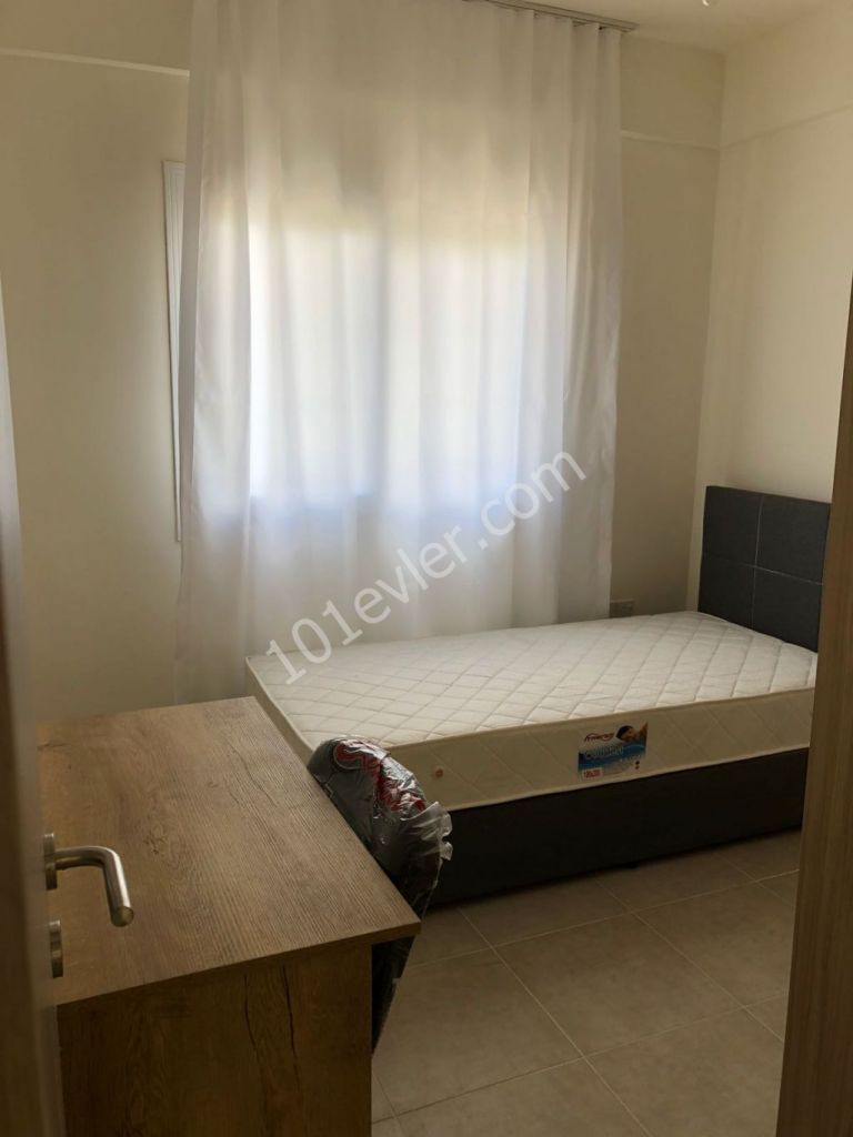 Yeni eşyalı,  türk lirasına kiralık daire -  Duraklara yakın 2+1