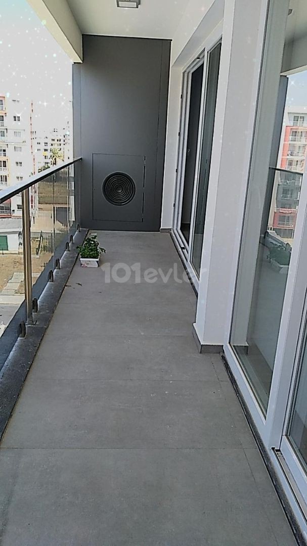 MAĞUSA TERRACE PARKTA 1+1 SATLIK DAİRE 