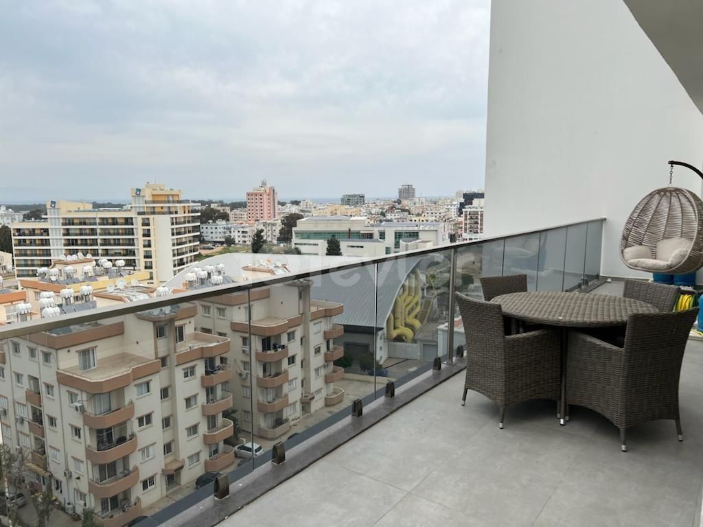 MAĞUSA TERRACE PARKTA 2+1 DENİZ MANZARALI DAİRE