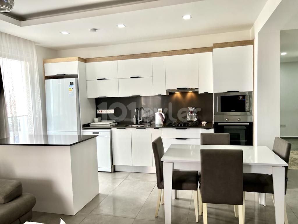 MAĞUSA TERRACE PARKTA 2+1 DENİZ MANZARALI DAİRE