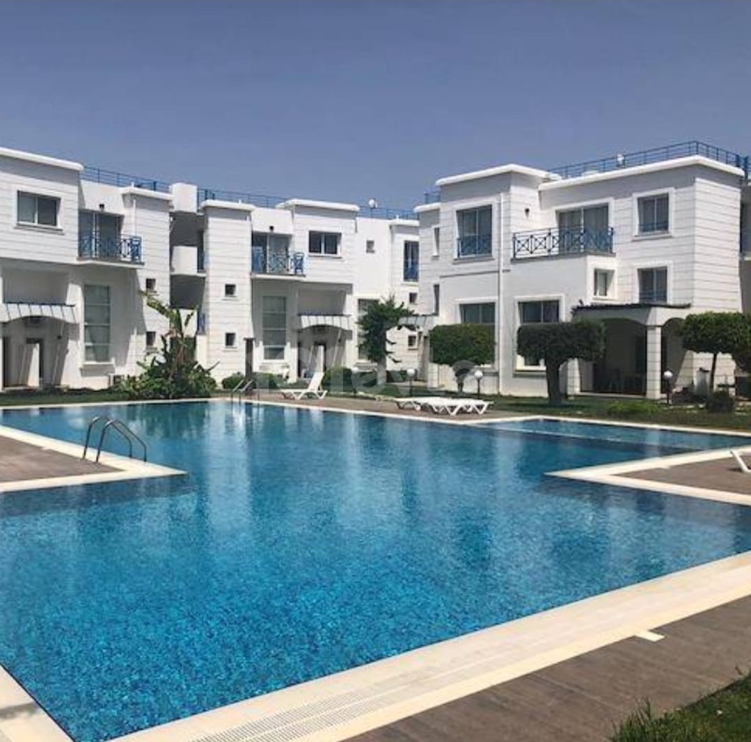 1+1 FULLY FURNISHED FLAT IN A SITE WITH POOL IN GIRNE ALSANCAK