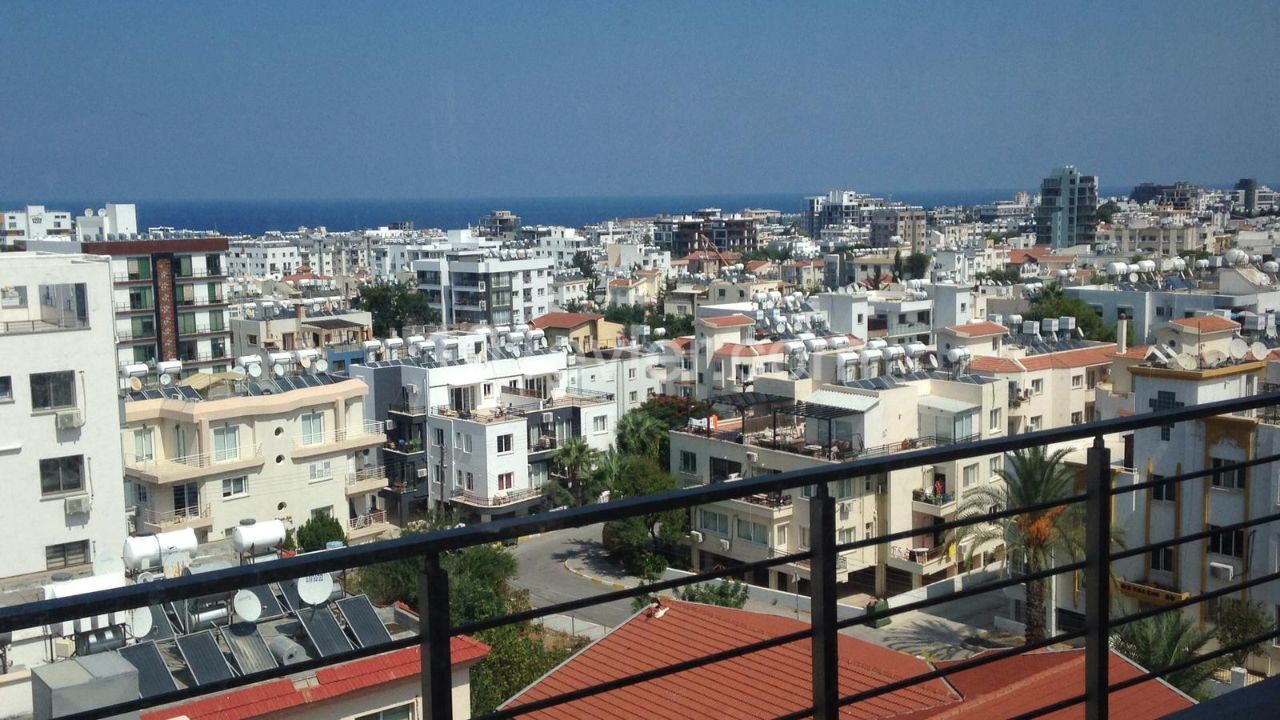 3+1 apartment with full furniture in the center of Kyrenia, offering a spacious living area, with a super kitchen and an en suite bathroom ** 