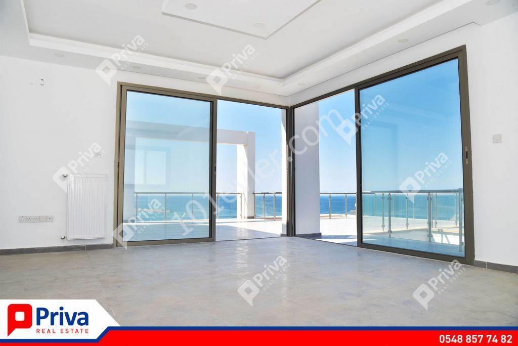 Penthouse For Sale in Girne Merkez, Kyrenia