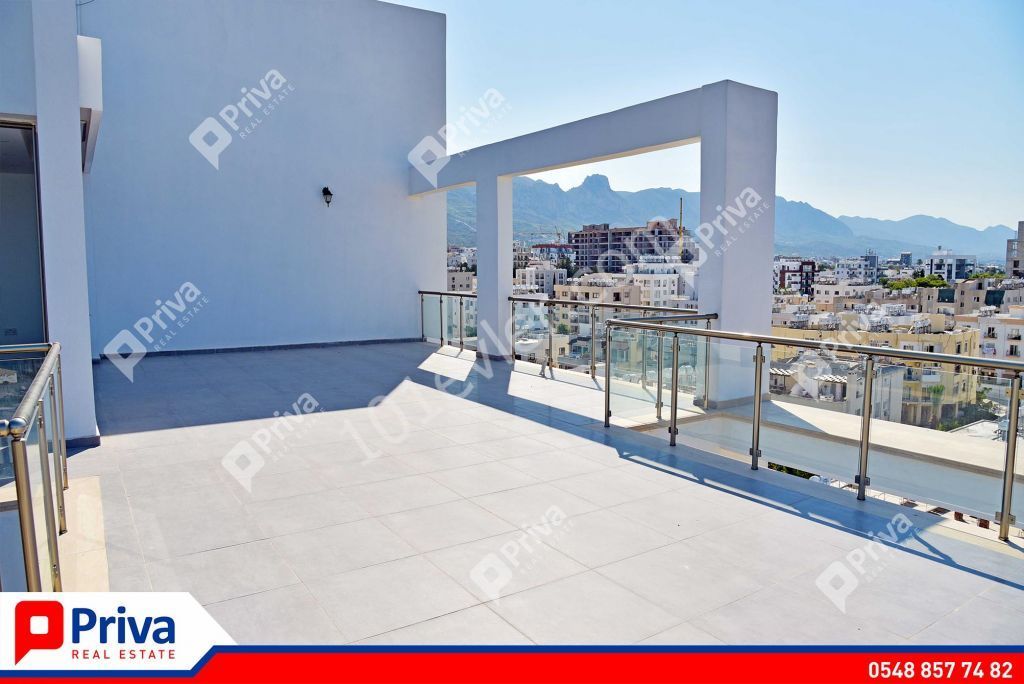 GİRNE MERKEZDE SATıLıK PENTHOUSE