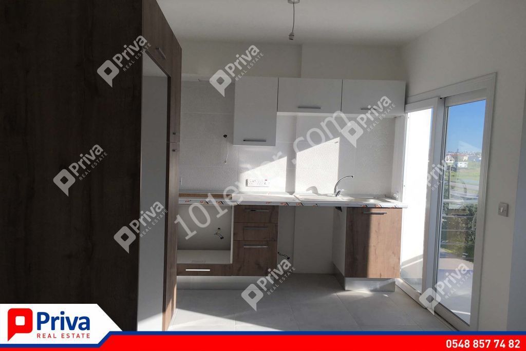 KIBRIS LEFKOŞA  2+1 FIRSAT SATILIK DAİRE ! ÇEVREYOLU ÜZERİ ÖNÜ KAPANMAZ, 1.KAT, KİRA GARANTİLİ