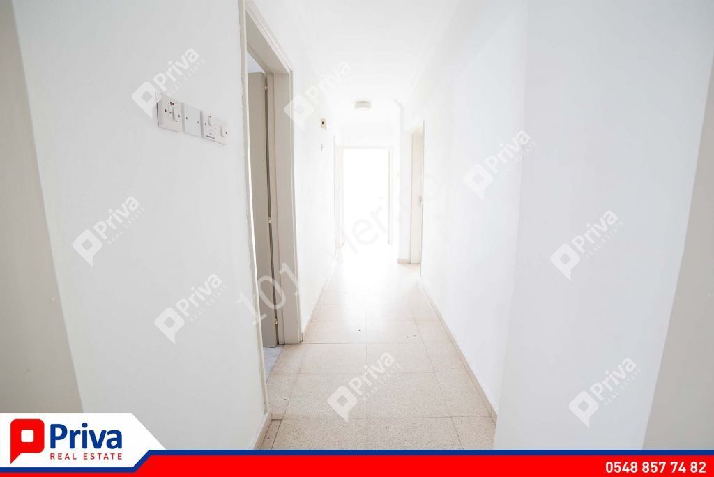 Flat To Rent in Girne Merkez, Kyrenia