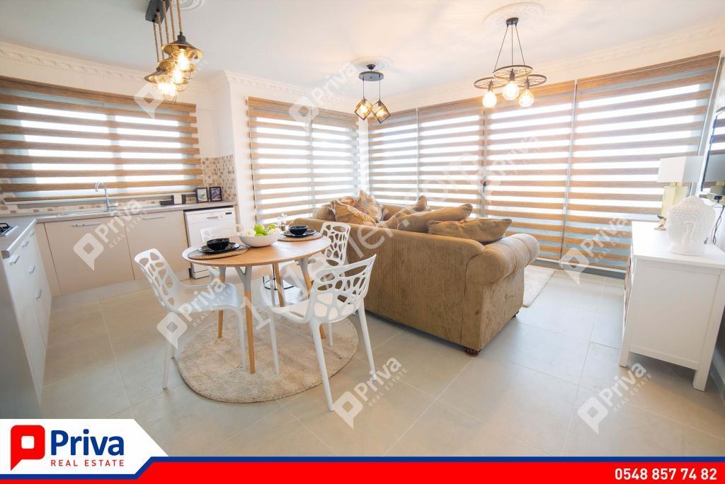 2 BEDROOM FLAT FOR SALE İN KYRENİA CİTY CENTER