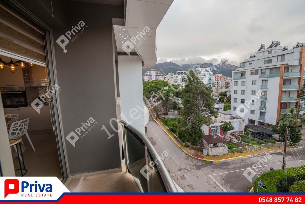 ZYPERN KYRENIA ZENTRUM MIT HERRLICHEM MEERBLICK, MÖBLIERT 2 + 1 ZU VERKAUFEN, IN DER NÄHE VON SAVOY HOTEL ** 