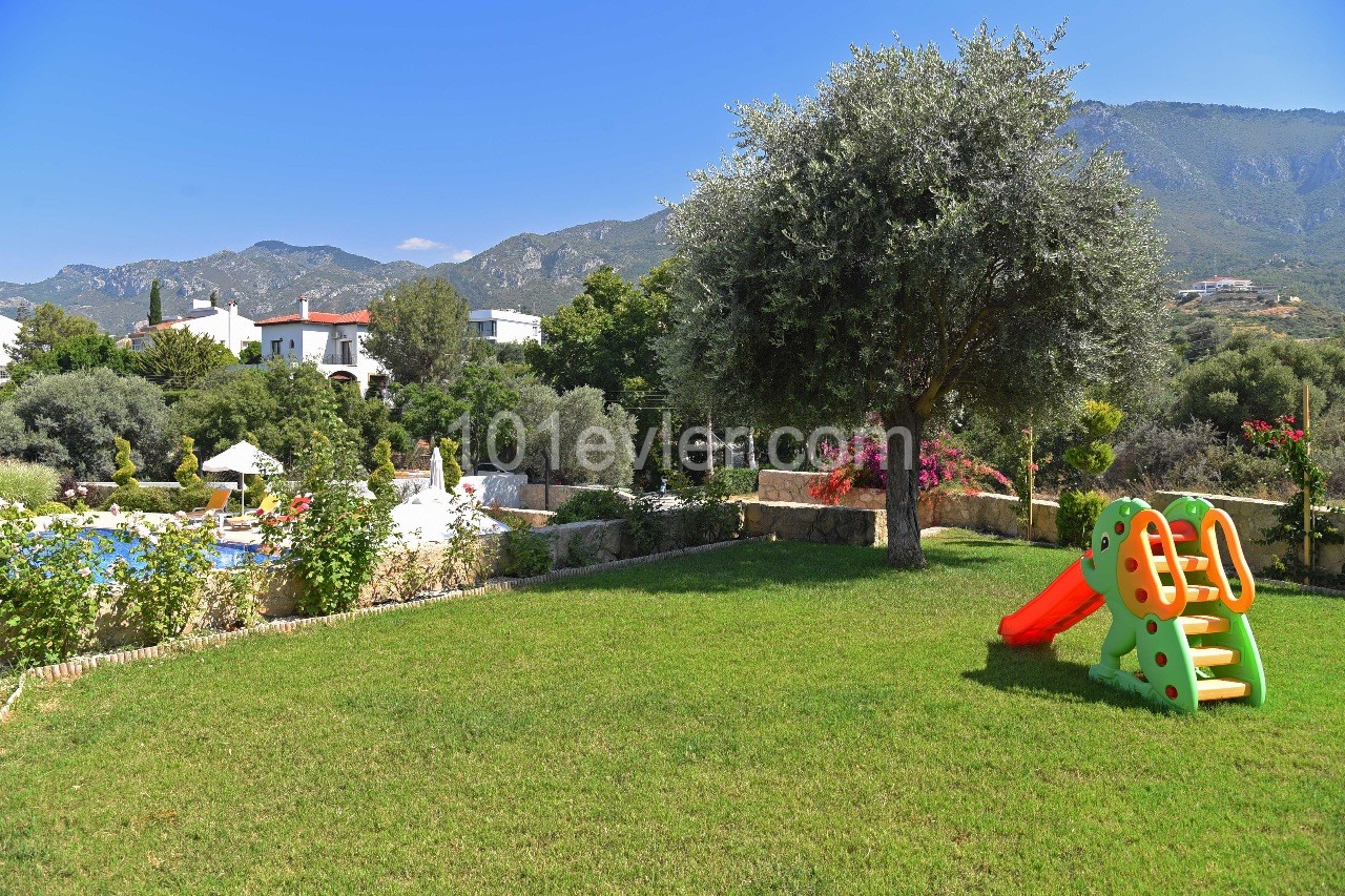 Flat To Rent in Bellapais, Kyrenia