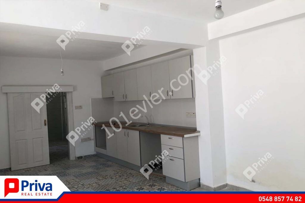 Detached House To Rent in Girne Merkez, Kyrenia