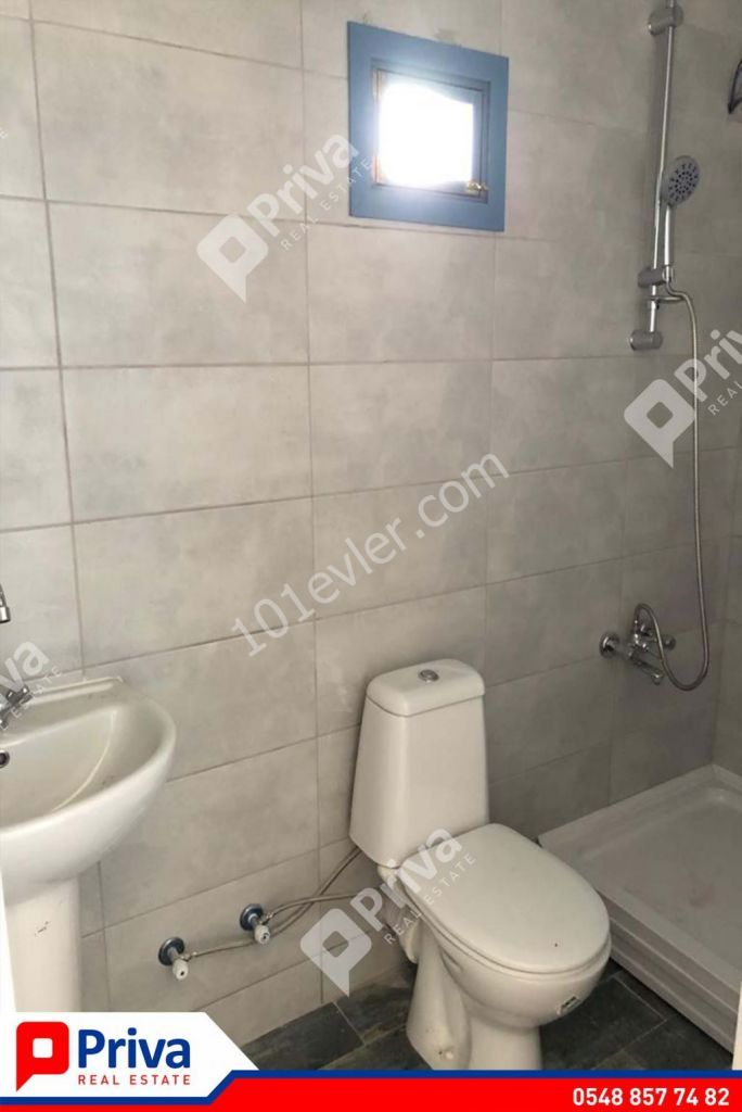 Detached House To Rent in Girne Merkez, Kyrenia