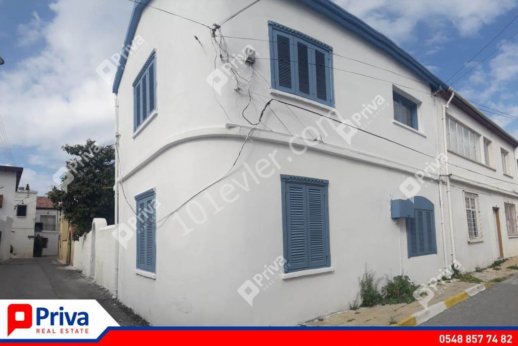 Detached House To Rent in Girne Merkez, Kyrenia