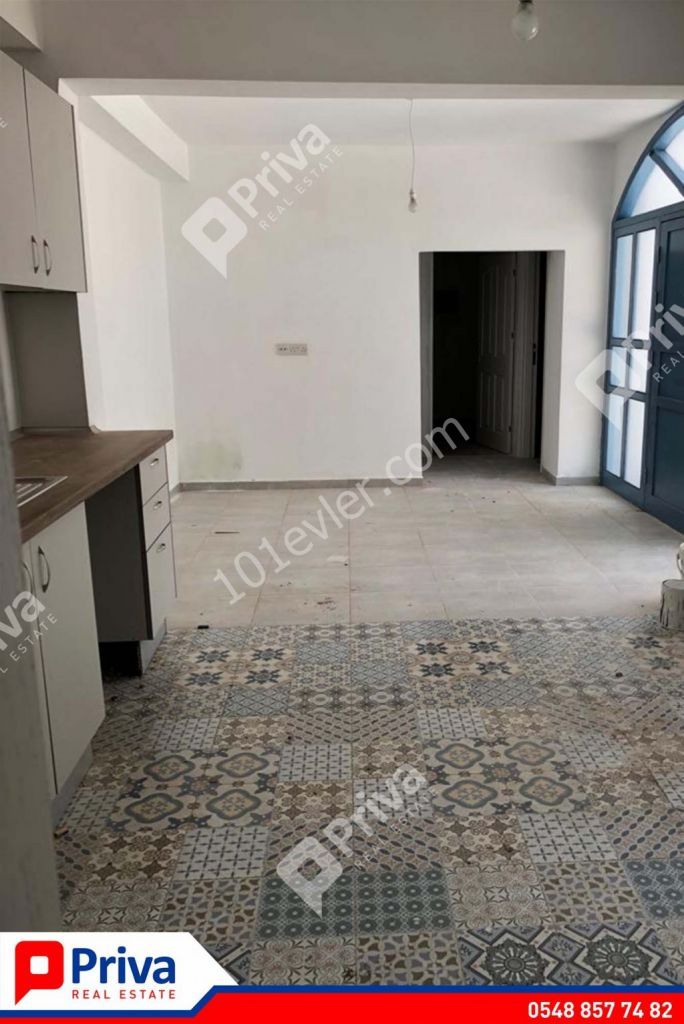 Detached House To Rent in Girne Merkez, Kyrenia