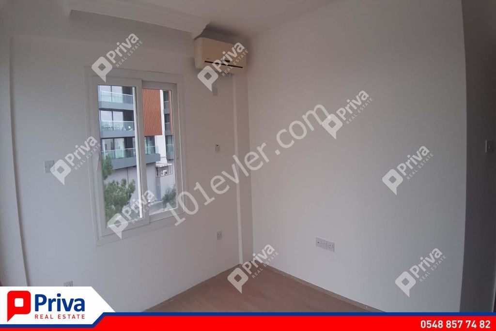 GİRNE MERKEZDE 3+1 SATILIK DAİRE