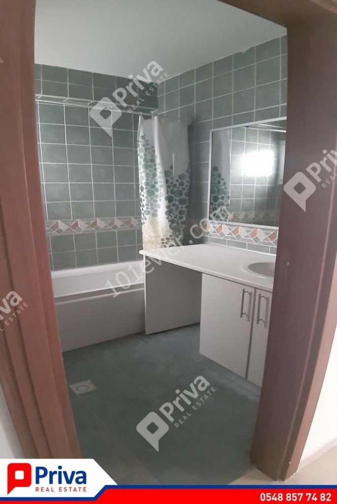 GİRNE MERKEZDE 3+1 SATILIK DAİRE