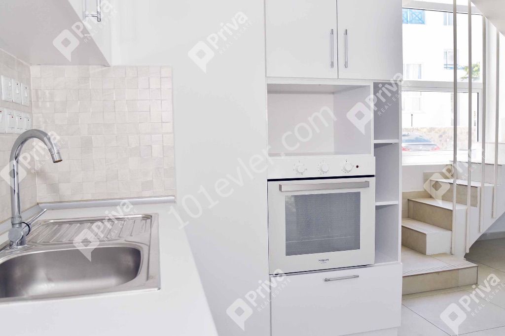 Kyrenia,Alsancak Flat For Rent 1+1 Dupleks, Common Pool, Close To Beaches