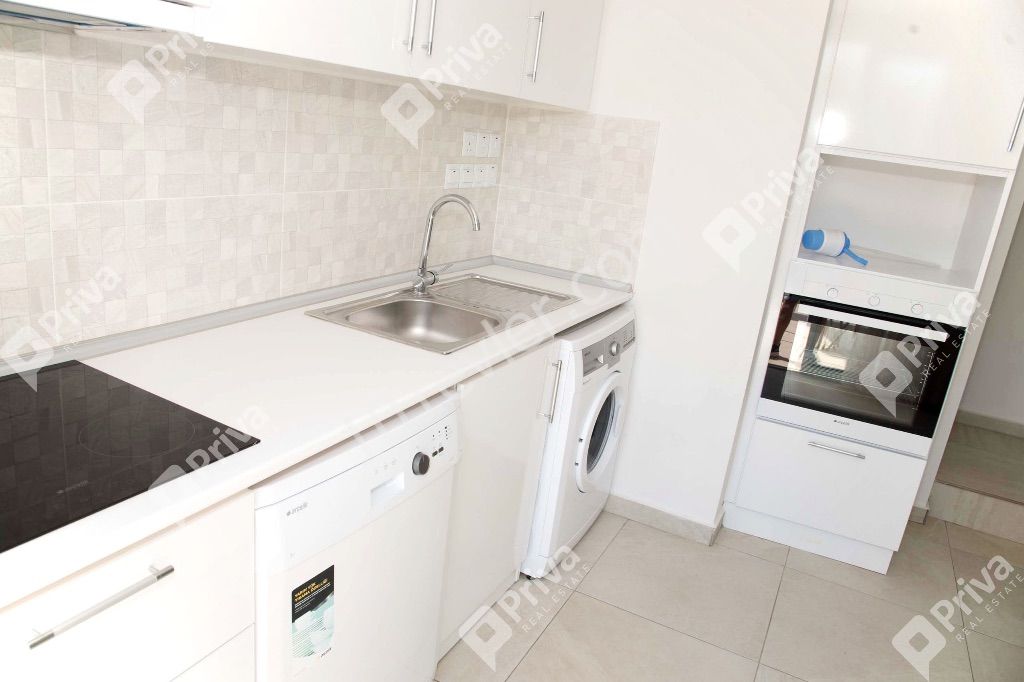 Flat To Rent in Alsancak, Kyrenia