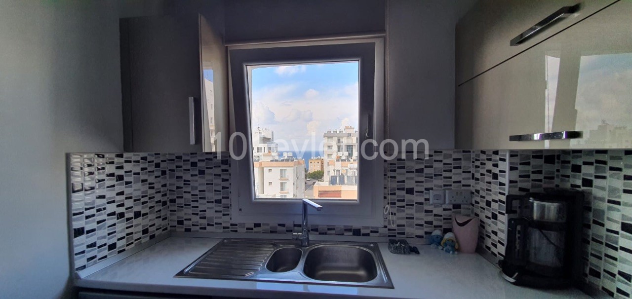 Flat For Sale in Aşağı Girne, Kyrenia