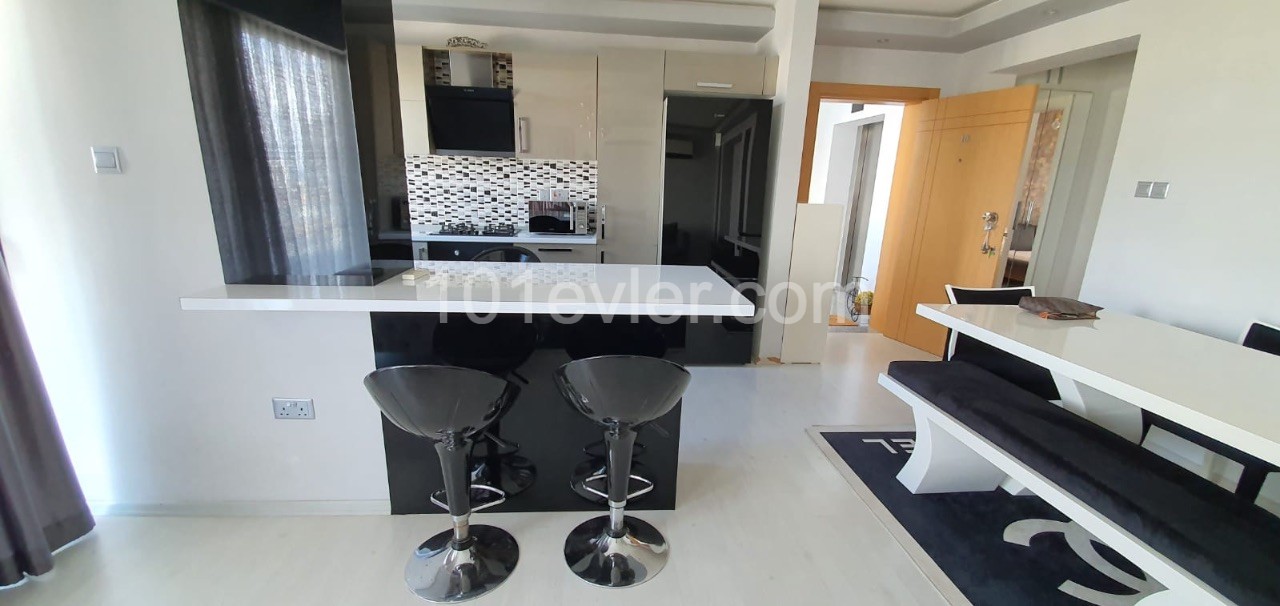 Flat For Sale in Aşağı Girne, Kyrenia