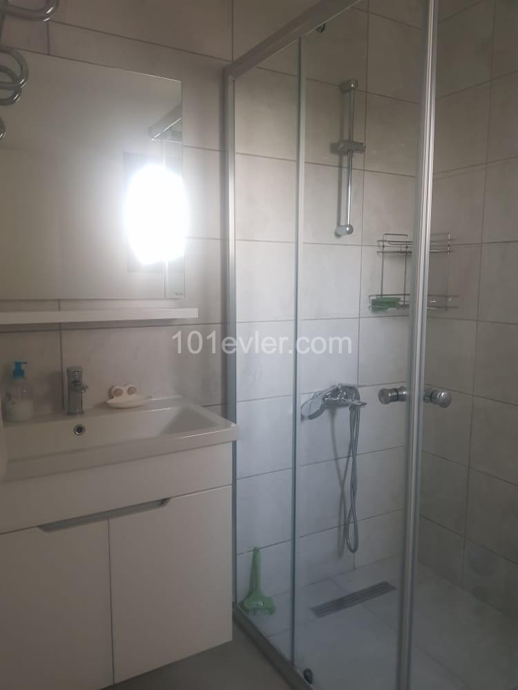 Flat To Rent in Alsancak, Kyrenia