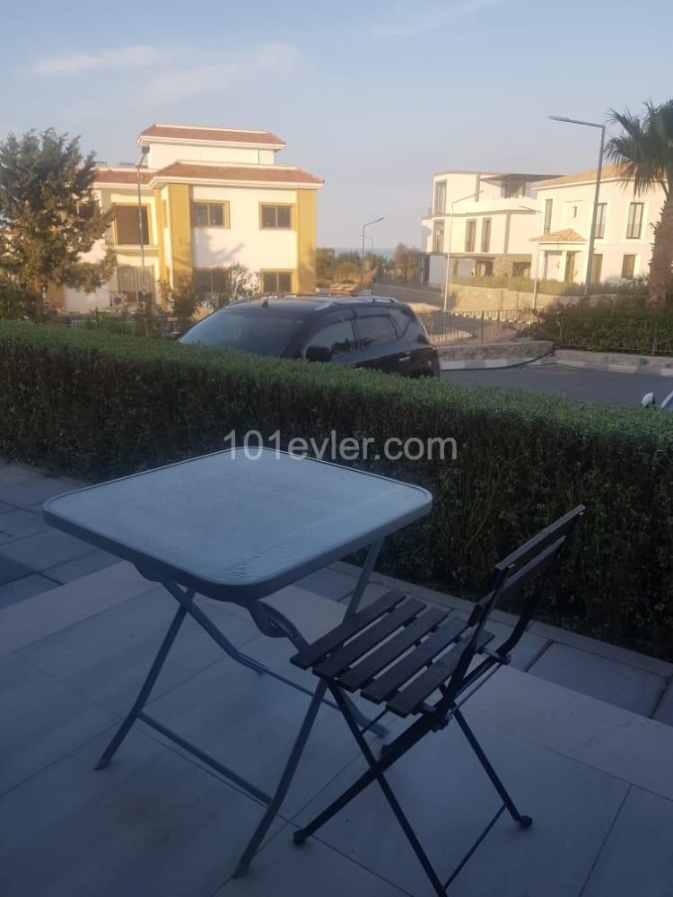 Flat To Rent in Alsancak, Kyrenia