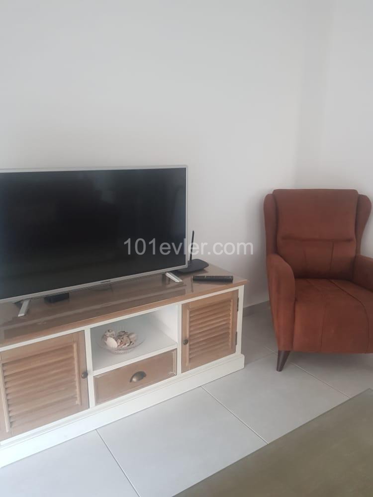 Flat To Rent in Alsancak, Kyrenia