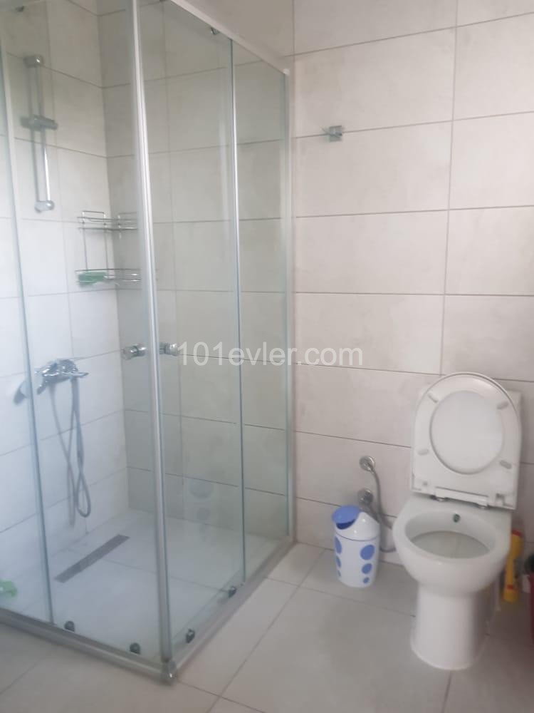 Flat To Rent in Alsancak, Kyrenia