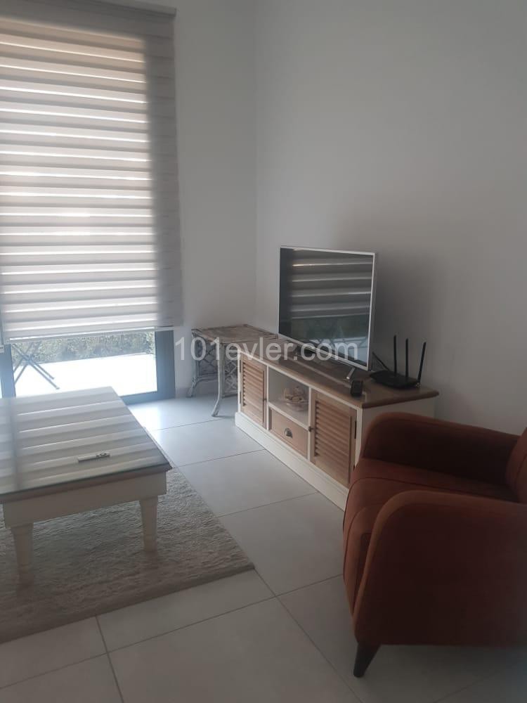 Flat To Rent in Alsancak, Kyrenia