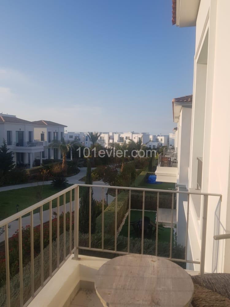 KIBRIS GİRNE ALSANCAK KİRALIK 1+1 ORTAK HAVUZLU VE GÜVENLİKLİ SİTEDE, PLAJ 5 DK MESAFE