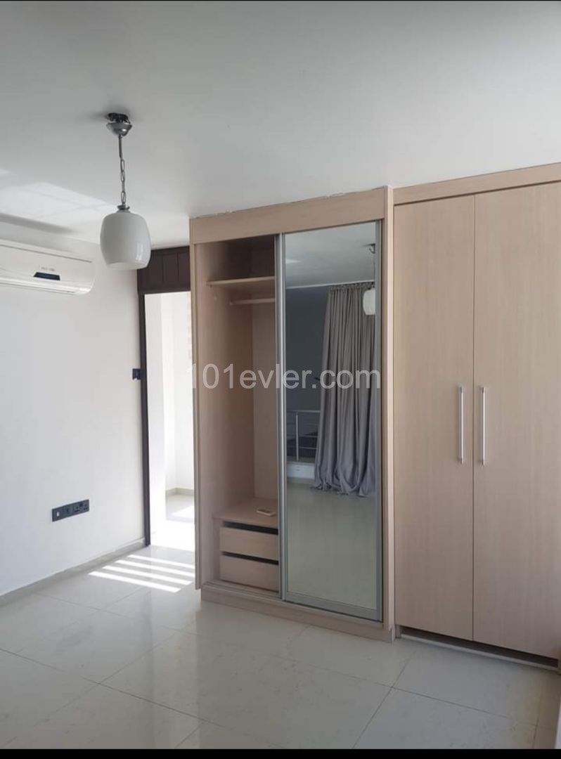 2 bedroom dublex flat