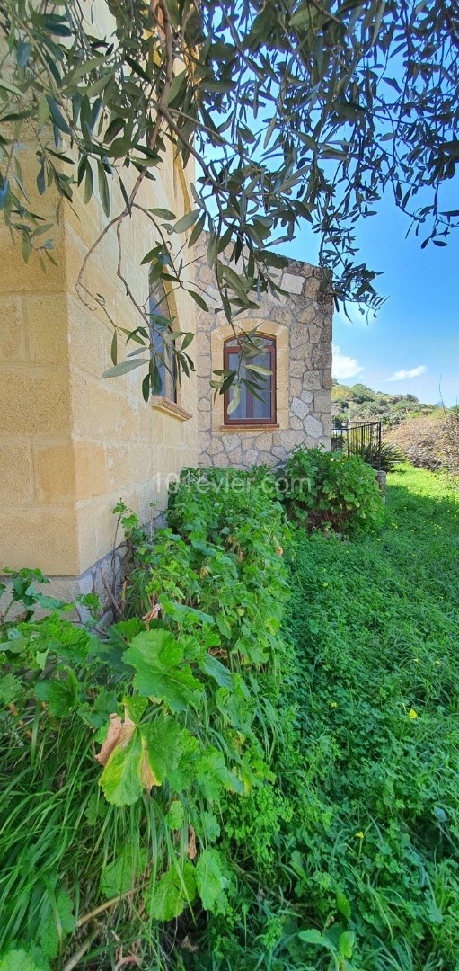 KYRENIA VILLA FOR RENT 3+1, SAME NECAT BRITISH SCHOOL, PRIVATE POOL, HEATER, SEA VIEW STONE HOUSE