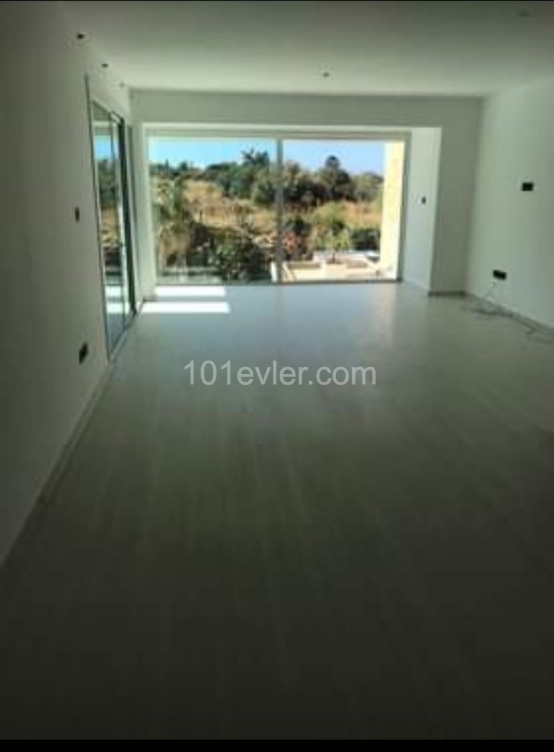 Flat For Sale in Doğanköy, Kyrenia