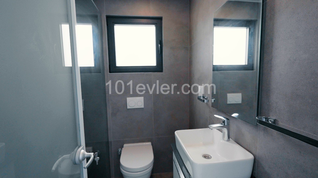 KIBRIS GİRNE ESENTEPE SATILIK DENİZ MANZARALI 2+1 LUX PENTHOUSE 