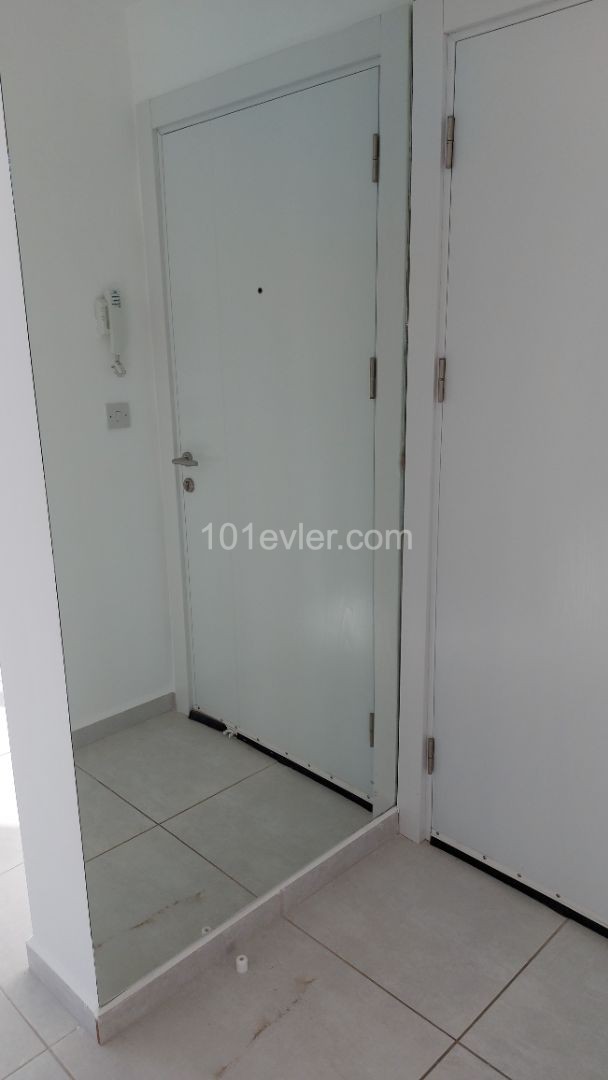 1+1 in a complex in Alsancak, Kyrenia ** 